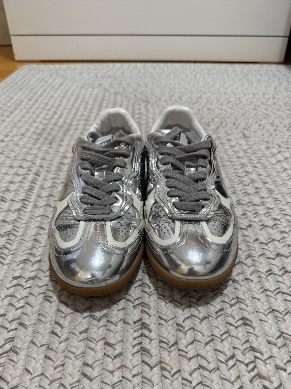 ALOHAS TB.490 Rife Shimmer Metallic Leather Sneakers in Silver Cream - Picture 8 of 12